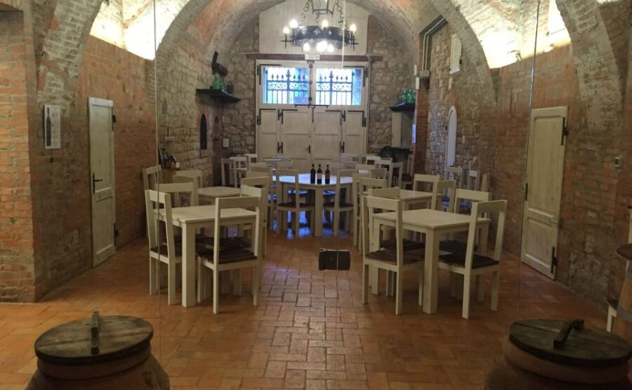 Montepulciano: Wine Tasting & Lunch in a Typical Winery - Tasting Four Local Wines with Authentic Snacks