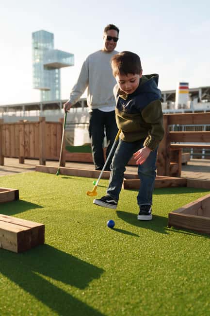 Montreal: Bungee Jump + Mini-golf (Combined Offer) - The Bungee Jump from Canadas Highest Platform