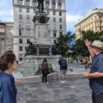 Montréal: Old Town Small Group Guided Walking Tour - The Meeting Point and How to Start Your Journey
