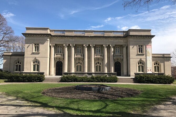 Montreal Olympic Park Self-Guided Walking Tour and Scavenger Hunt - Starting Point at Pie-IX Boulevard & Pierre-de Coubertin Avenue