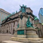 Montreal: Private Walking Tour of Downtown and Old Montreal - Starting in Downtown Montreal’s Vibrant Heart