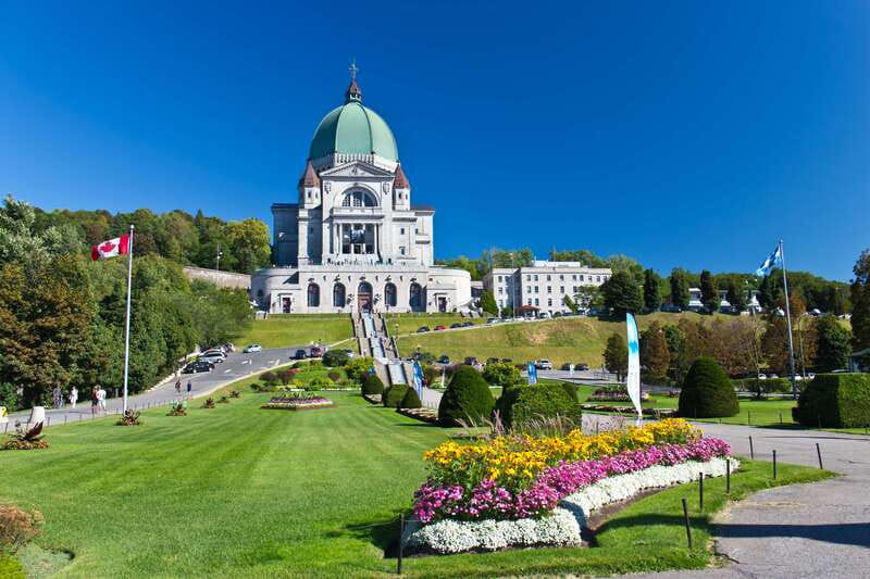 Montreal: Small Group Tour with River Cruise and Notre Dame - Starting Point and Transportation Logistics in Downtown Montreal