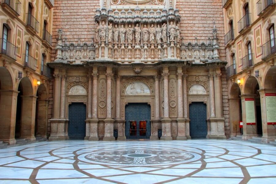 Montserrat: Private Half-Day Tour from Barcelona - From Barcelona to the Mystical Montserrat Mountain