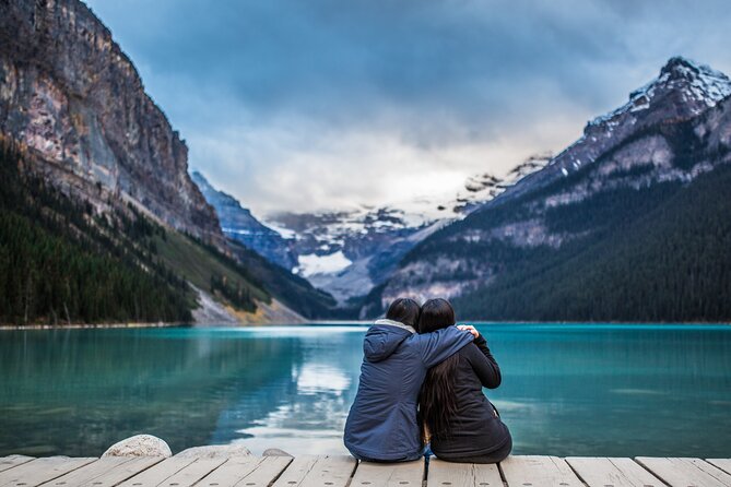 Moraine Lake & Lake Louise Sunset & Wildlife Adventure - Moraine Lake: A Iconic Mountain Lake at Sunset