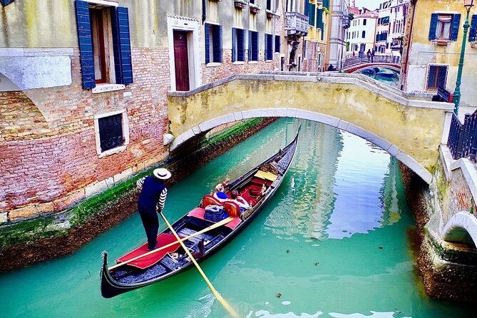 Morning Magic: Venice City Walk and Gondola Tour - Starting at Piazza San Marco and Exploring Hidden Corners
