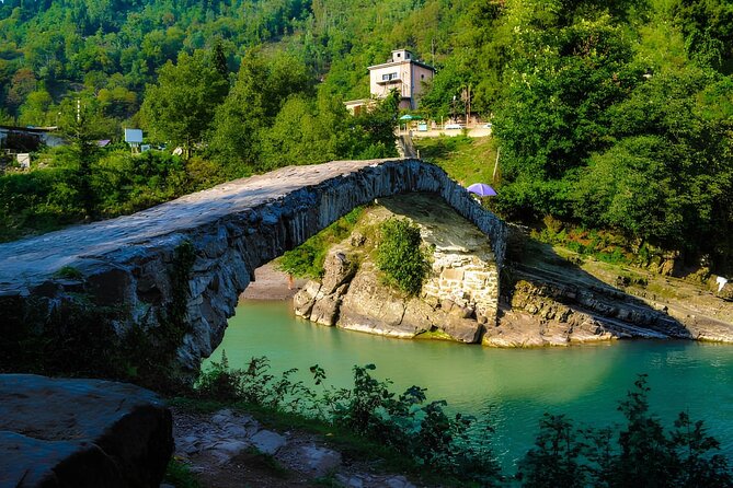 Mountain Adjara Private Tour with Traditional Georgian Feast - Visiting the Makhuntseti Waterwall: A Picture-Perfect Cascade