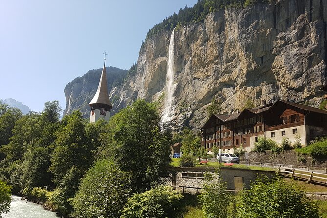 Mountain Majesty: Small Group Tour to Lauterbrunnen and Mürren - The Aerial Gondola to Grütschalp: Scenic Ascent and Mountain Views