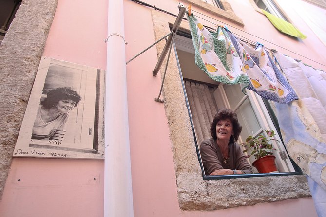 Mouraria: The Multicultural District - Private Walking tour - Contrasting Old and New on Rua Marquês Ponte de Lima