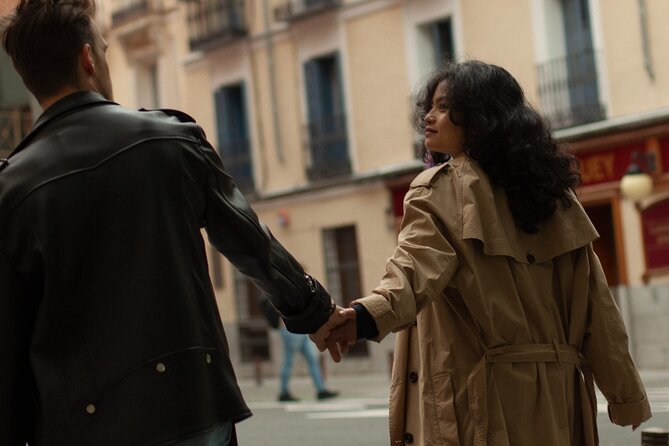 Movie Inspired 30 Minute Private Photoshoot in Madrid - How the Photoshoot Is Guided and Customized