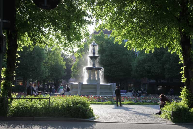 Munich: 3-Hour Food Tour Through Haidhausen in GERMAN - Discover Haidhausen’s Iconic Fountain at Weißenburger Platz