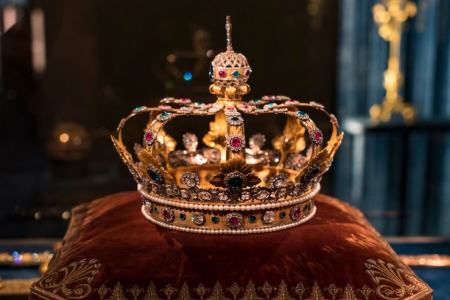 Munich: Friendly History for Family with Kids Guided Walking - Discover Munich’s Old Town with a Private Guide