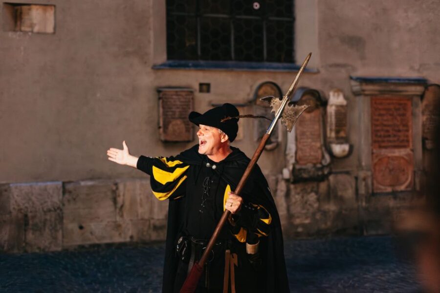 Munich: Middle Ages Tour with Night Watchman in German - Starting Point in Munich’s Central Square