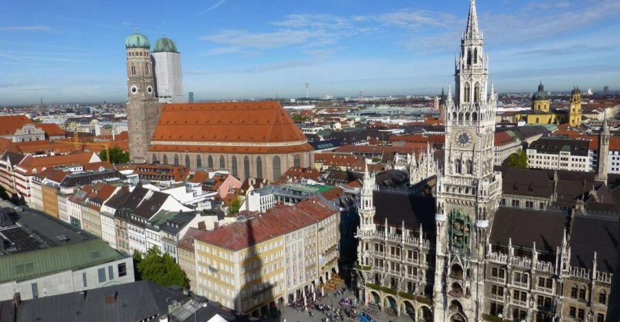 Munich: Public Walking Tour - Discover Munich’s Royal Love Stories and Historical Figures