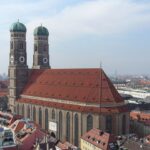 Munich: Walking Tour Old Town and Viktualienmarkt - Exploring the Viktualienmarkt: Munich’s Food Market