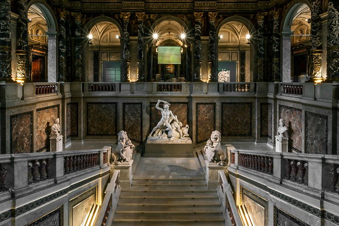 Museum Hopping in Vienna - Start at Stephansplatz: The Meeting Point for Your Museum Journey