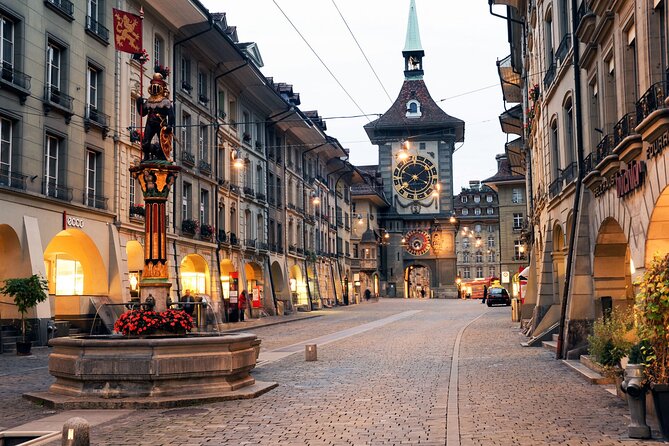 My Scenic Switzerland I 6 Day Guided Tour with Accommodation - Exploring Zurich’s Historic City Center
