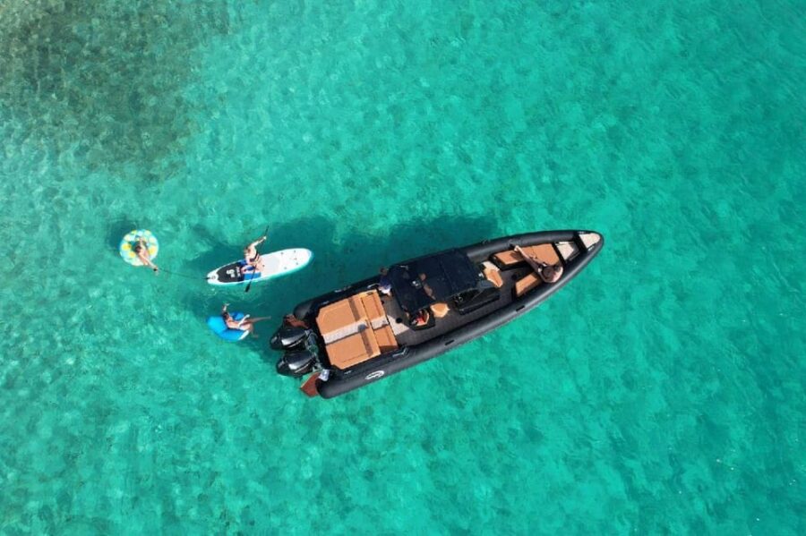 Mykonos : Luxury Private Cruise - A Luxurious Start with Welcome Drinks and Snacks