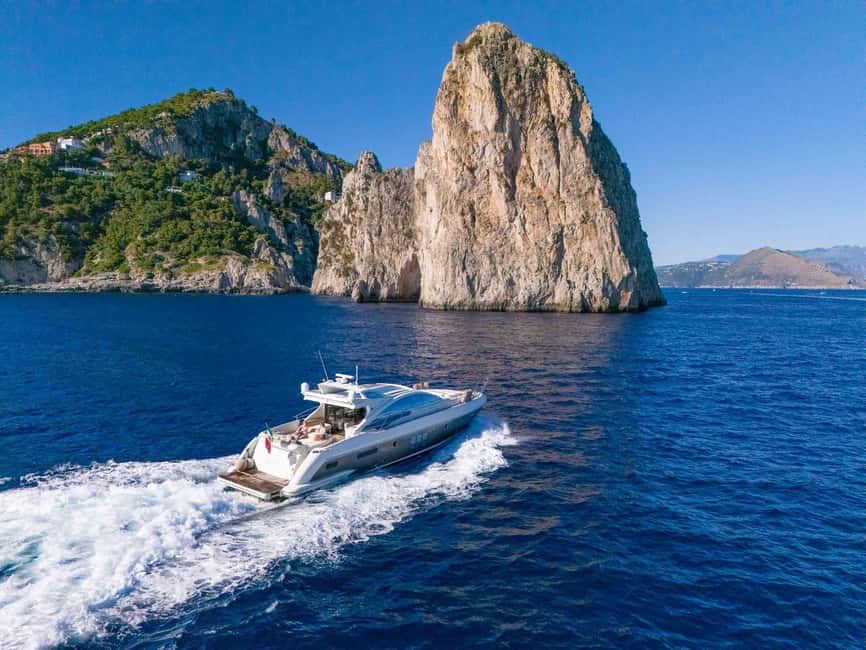 Naples: Ischia & Procida Private Yacht Tour with Snacks - Departure from Marina Molo Luise in Naples