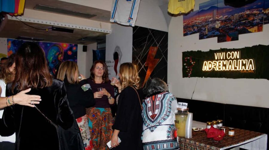 Naples: Karaoke Night with Drinks at Club Adrenalina - How the Central Naples Location Enhances the Night