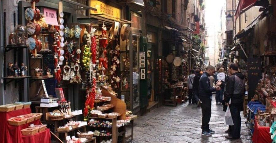 Naples : Spanish Quarter & Maradona Street Art Tour - Discovering the Charm of the Quartieri Spagnoli