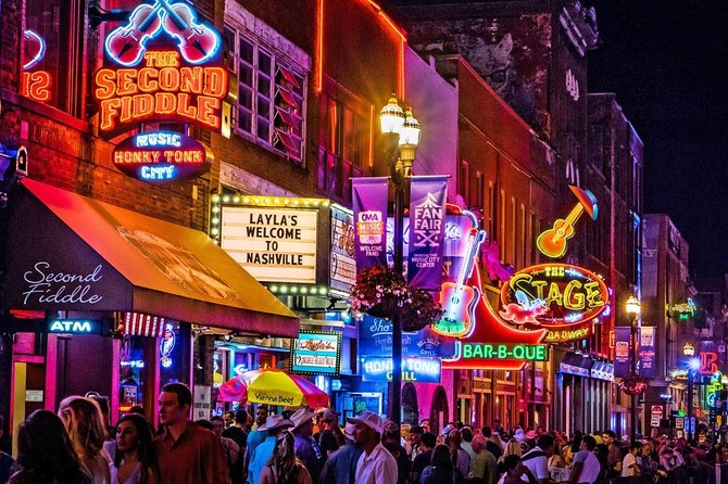 Nashville All-Inclusive Nighttime Pub Crawl with Moonshine, Cocktails, and Beer - Exploring Bootleggers Inn and Moonshine Delights