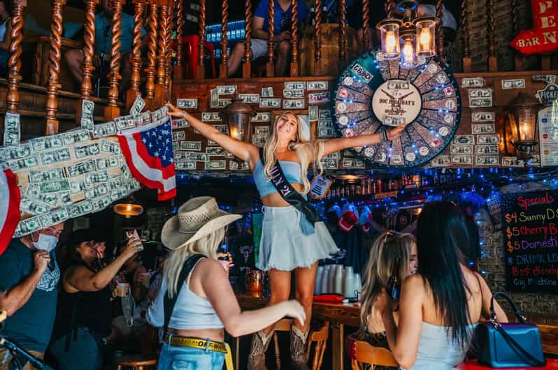 Nashville Bar Crawl: Guided Pub Crawl with Drinks Discounts - Starting Near Nashvilles Broadway for an Exciting Night Out