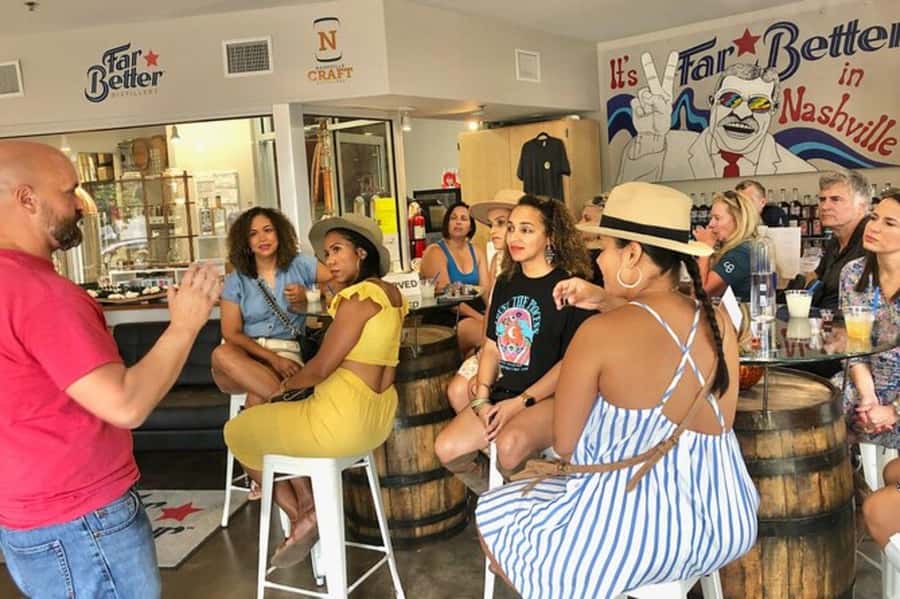 Nashville: Taste of Nashville Food and Sightseeing Van Tour - Comfortable Transportation for a Citywide Tour