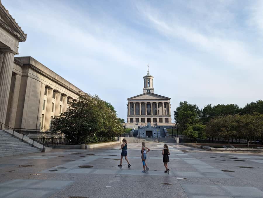 Nashville Walking Tour - Starting at the Heart of Downtown Nashville