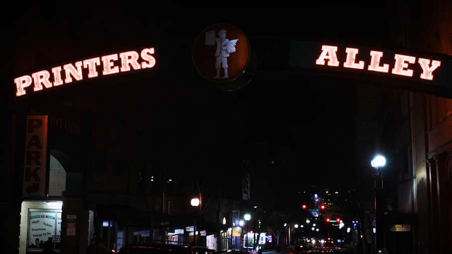 Nashville: Whiskey Country Music Guided Tour - Exploring the Historic Dream Hotel and Its Vices