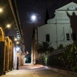 New Orleans: 2-Hour Ghosts & Vampires Walking Tour - Starting Point at the Voodoo Lounge