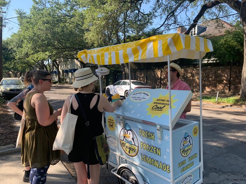 New Orleans: 45 Minutes in the Garden District - Meeting Point at the Washington and Prytania Streets Corner