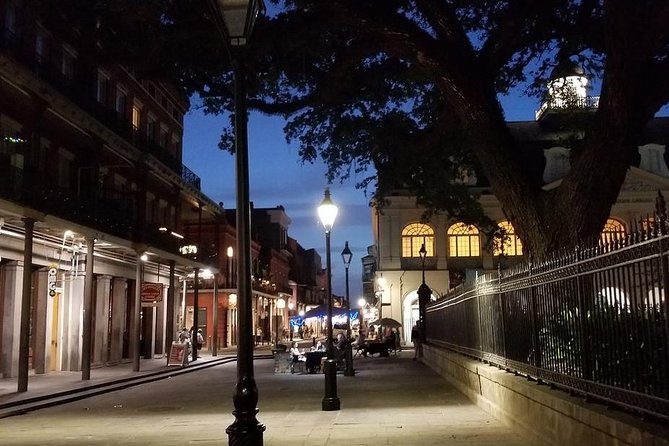 New Orleans 5-in-1 Tour Experience - The Tours Starting Point at the Vampire Apothecary