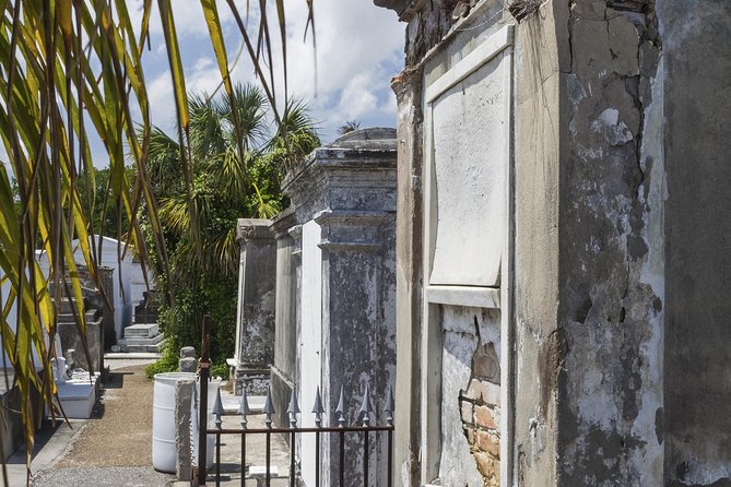 New Orleans City and Cemetery Sightseeing Tour - Exploring the French Quarter’s Historic Architecture