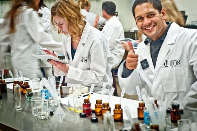 New Orleans: Craft Your Own Signature Perfume or Cologne - Exploring the Varieties of Fragrance Oils