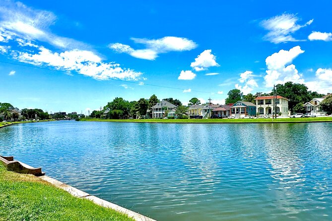 New Orleans Driving Tour of Bayou St. John, City Park, Treme etc - Visiting the Oldest Cemetery: St. Louis Cemetery No. 3