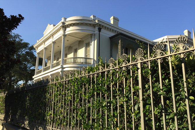 New Orleans Small-Group Garden District Walking Tour - The Charm of the 19th-Century Mansions and Neighborhood Stories