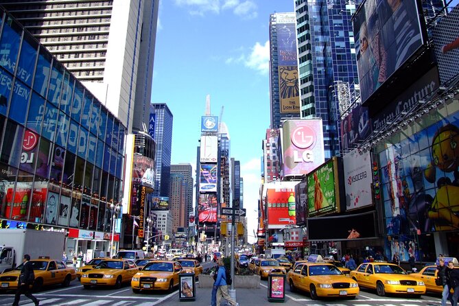 New York Airport JFK Round-Trip Private Transfer by Luxury SUV - Convenient Pickup and Drop-off at JFK Airport or Long Island Hotels