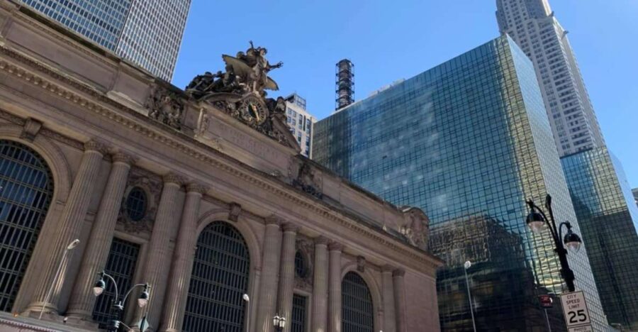 New York City: Art Deco and Architecture Landmarks Tour - Starting Point at Bryant Park: The Gateway to Midtown Landmarks