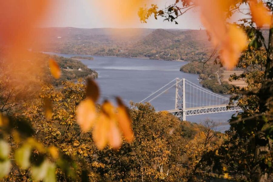 New York City: Fall Foliage Oktoberfest Cruise - Viewing the Bright Vivid Autumn Foliage