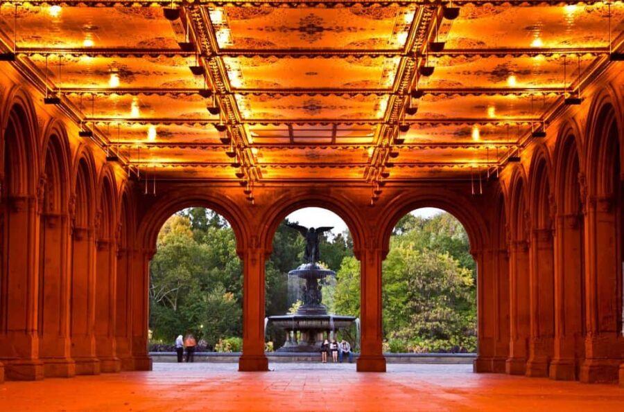 New York City: Gossip Girl Private Tour in Manhattan - The Starting Point: Outside the Charcuterie at Your Reserved Time