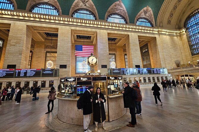 New York City Gossip Girl Tour - The Tour Starts at the Heart of Manhattan: Grand Central Terminal