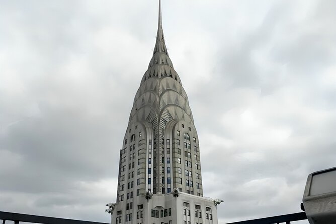 New York City Half Day Walking Tour with a Guide - Walking Across the Historic Brooklyn Bridge