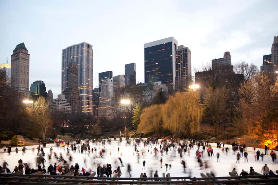 New York City: Ice Skating at Wollman Rink with Skate Rental - Included Skate Rental and Equipment Quality