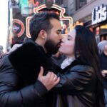 New York City: Photoshoot - Times Square - Visiting the Iconic Times Square and Rockefeller Plaza