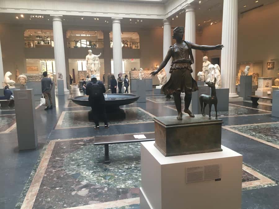 New York City: The Bible at the Metropolitan Museum of Art - Starting Point at the Statue of Pharaoh in the Great Hall