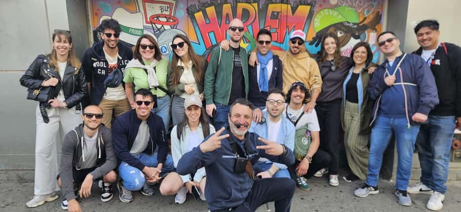 New York: Harlem Tour and Sunday Gospel Concert - Exploring Harlems Murals and Street Art