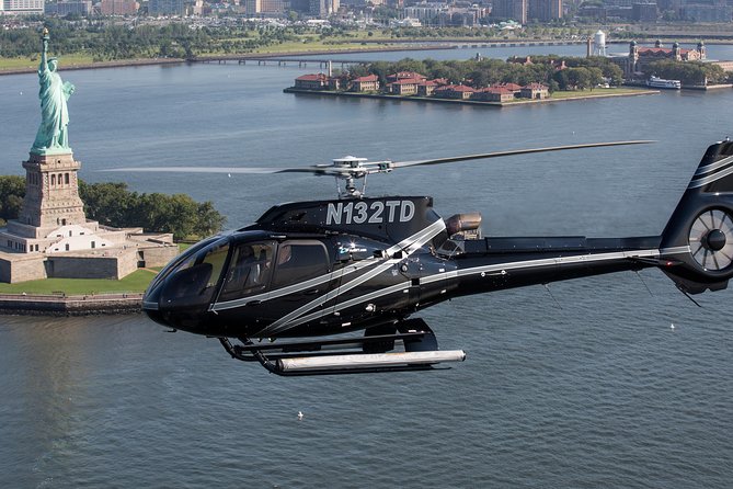 New York Helicopter Tour: Ultimate Manhattan Sightseeing - Practical Details of the Helicopter Route and Stops