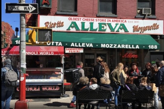 New York Main Attractions Tour with City Bus & Subway! - Exploring Midtown Manhattan: St. Patrick’s Cathedral and Grand Central Terminal