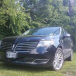 New York private transfer service JFK EWR LGA or PORT - Meeting Points and Pickup Convenience Near Public Transportation