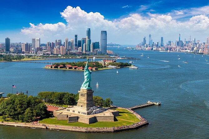 New York Statue of Liberty and Happy Hour Cruise Combo - Exploring Ellis Island’s Immigrant History